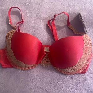 Brand New Wonderbra push-up size:34C